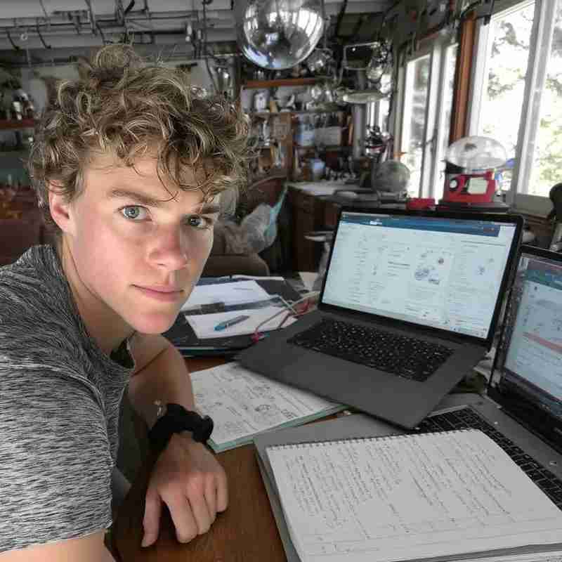 {{ $t(value.text) }}